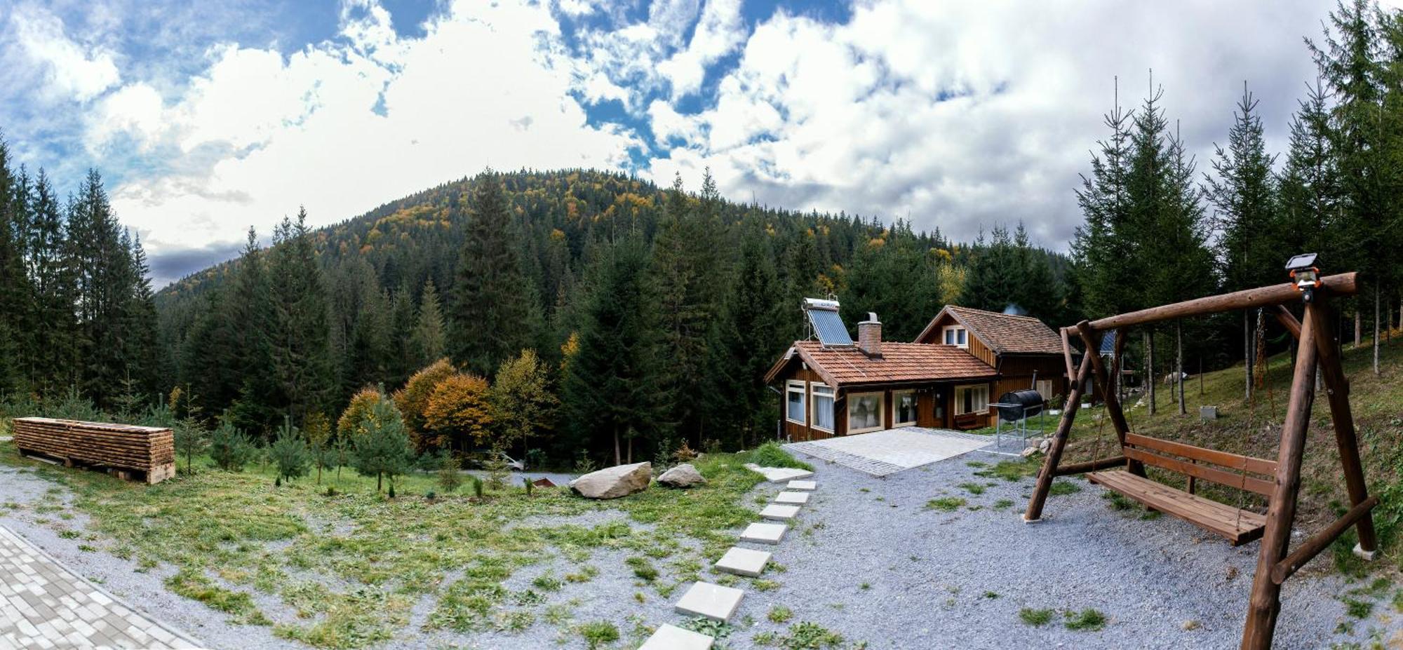 Fantazia Kulcsoshaz Villa Ciumani Exterior photo